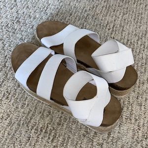 cushionaire espadrille sandals